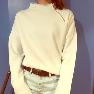 White crew neck sweatshirt